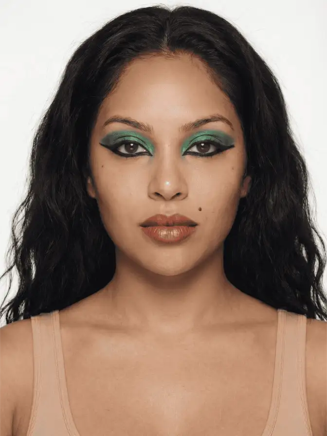 Ancient Egyptian makeup look